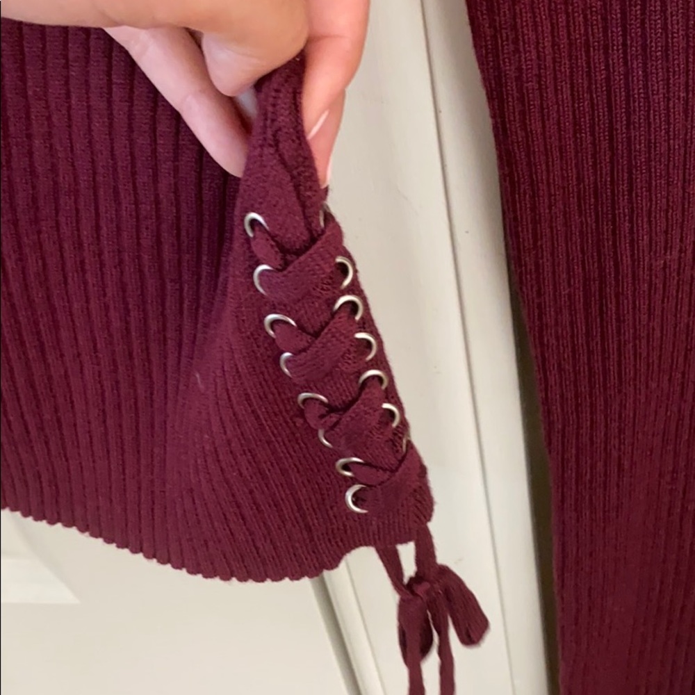 Maroon Ribbed Top - Picture 2 of 3